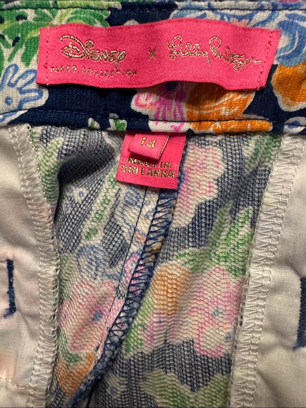 Lilly Pulitzer x Disney shorts - Picture 2 of 3